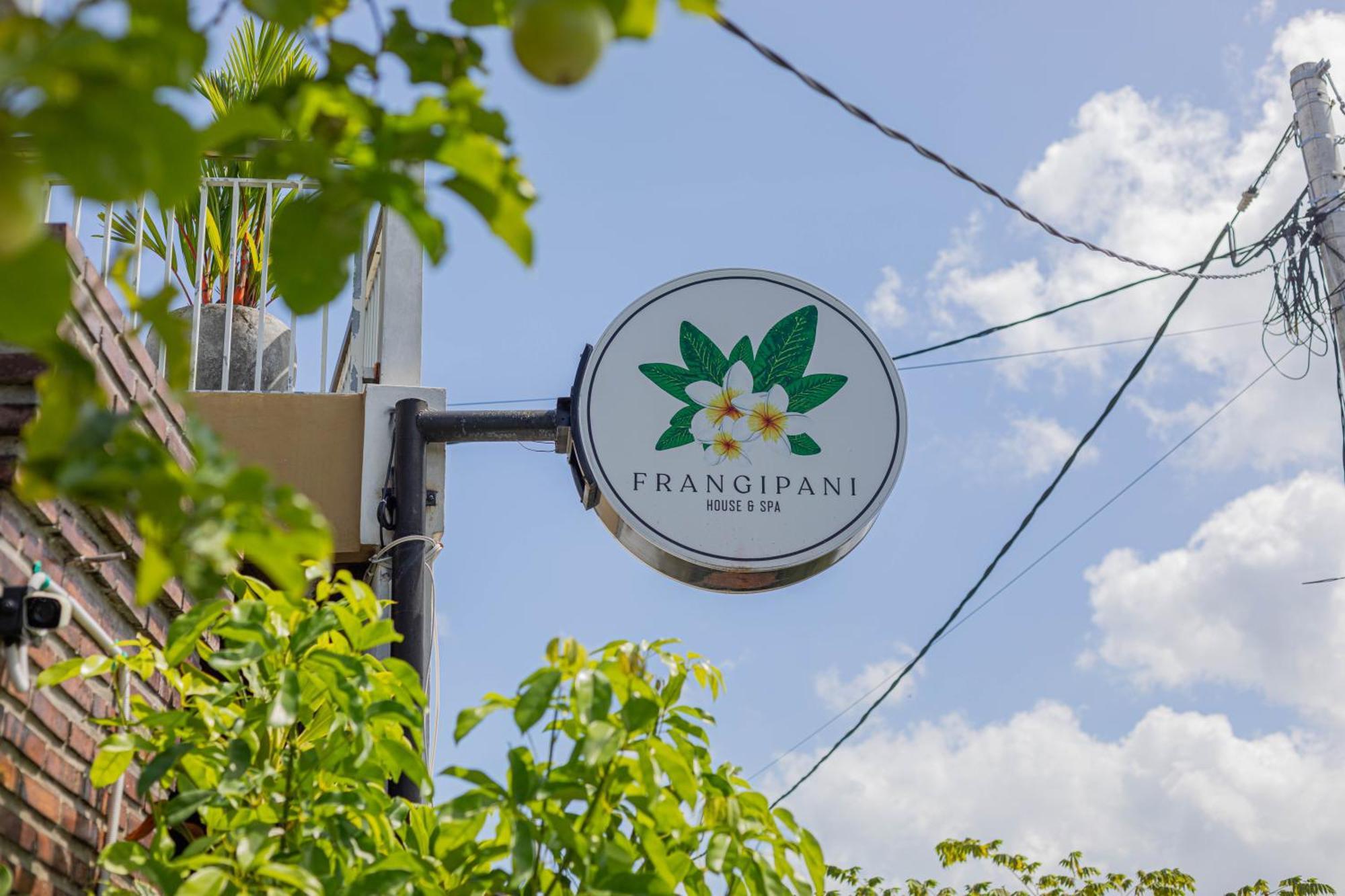 Frangipani House And Spa By Ecommerceloka تْشانغو المظهر الخارجي الصورة